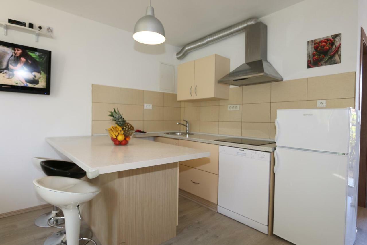 Apartman Ema マリンスカ エクステリア 写真
